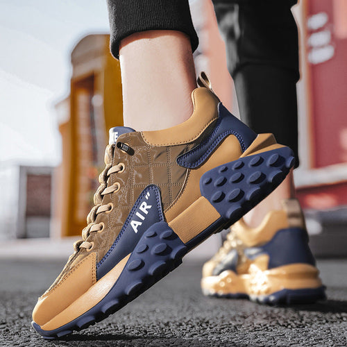 滑り止めプラットフォーム付きのスポーツおよびレジャーシューズ 